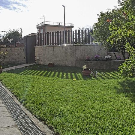 Il Giardino Dell'Eden Bed & Breakfast Ачилия Екстериор снимка